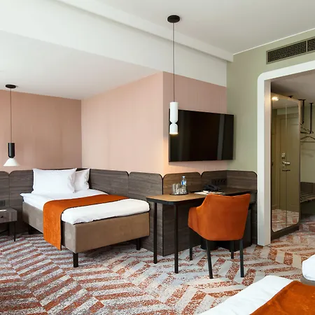 Kaunas Ξενοδοχείο 4*