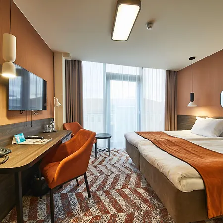 Hotelli Kaunas 4*